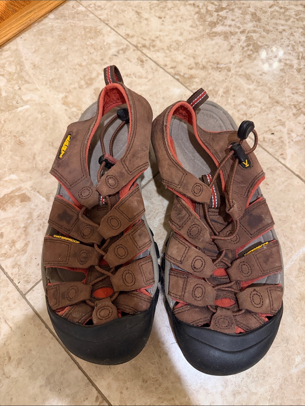 Men's KEEN Brown Waterproof Outdoor Sandals - 8
